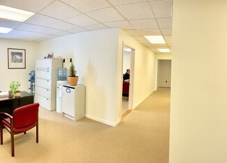 Plus de détails pour 1 Oak Ridge Rd, West Lebanon, NH - Bureau à louer