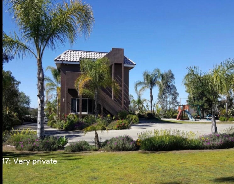 12212 Old Stone Rd, Poway, CA à louer - Photo du bâtiment - Image 2 de 23