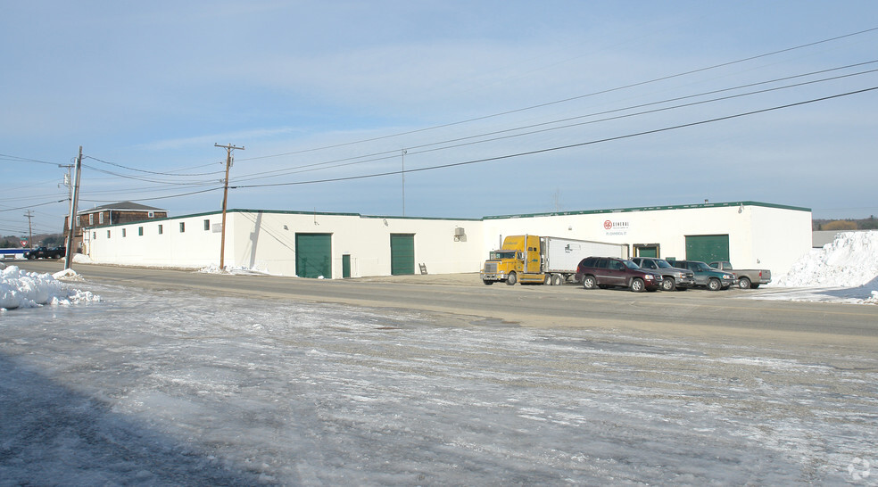 70-80 Commercial St, Lewiston, ME à vendre - Photo principale - Image 1 de 1