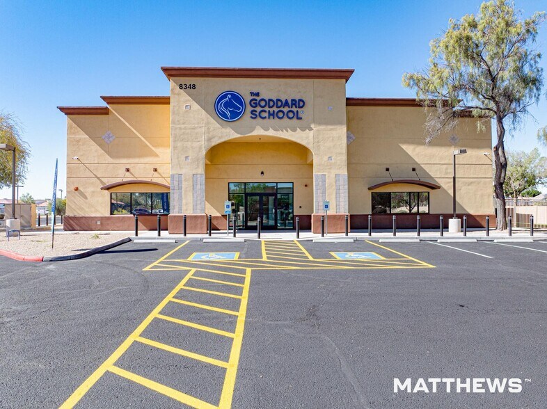 8348 W Deer Valley Rd, Peoria, AZ à vendre - Photo du bâtiment - Image 2 de 3