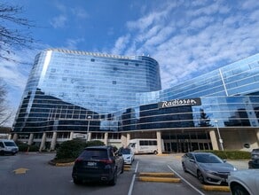 8181 Cambie Rd, Richmond, BC for lease Building Photo- Image 1 of 8