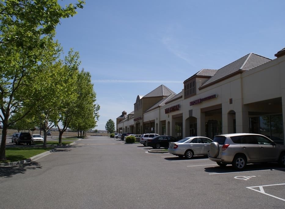 9250 Sandifur Pky, Pasco, WA for lease Building Photo- Image 1 of 2