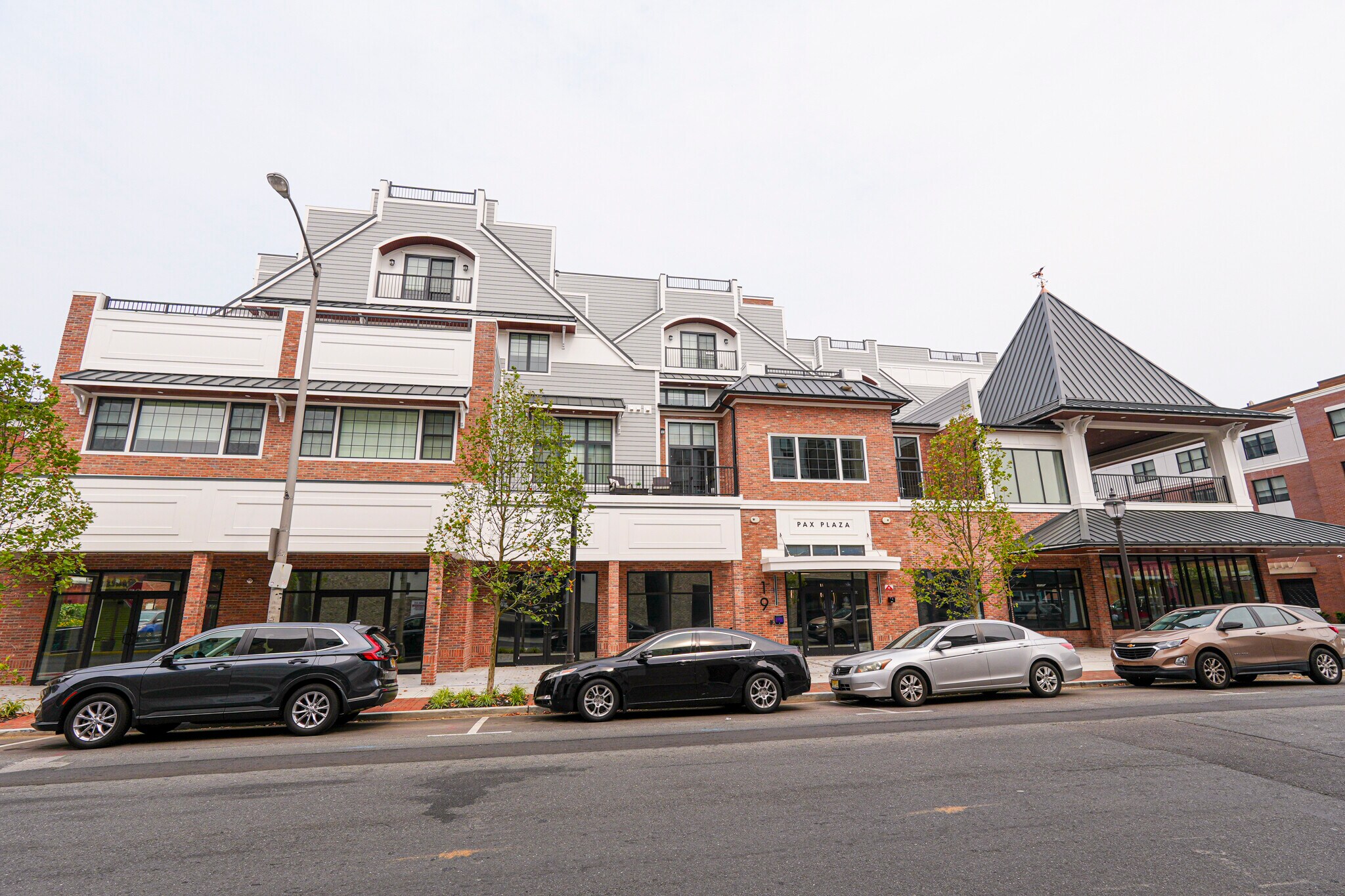 15-19 3rd Ave, Long Branch, NJ à louer Photo principale- Image 1 de 17