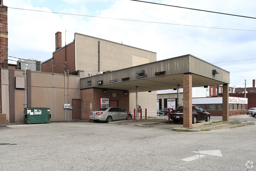 239 Main St, Conneaut, OH à louer - Photo du bâtiment - Image 2 de 3