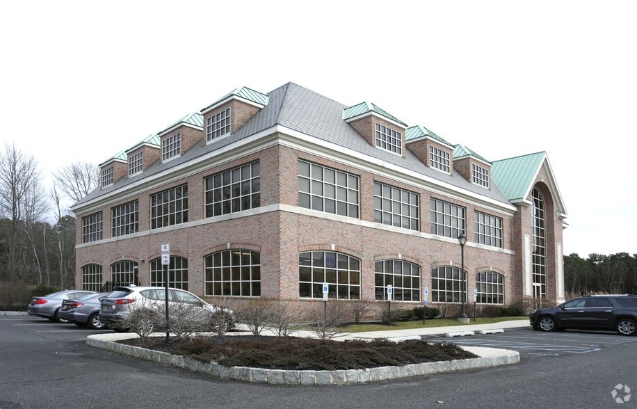 1670 State Route 34, Wall Township, NJ à louer - Photo du bâtiment - Image 2 de 2