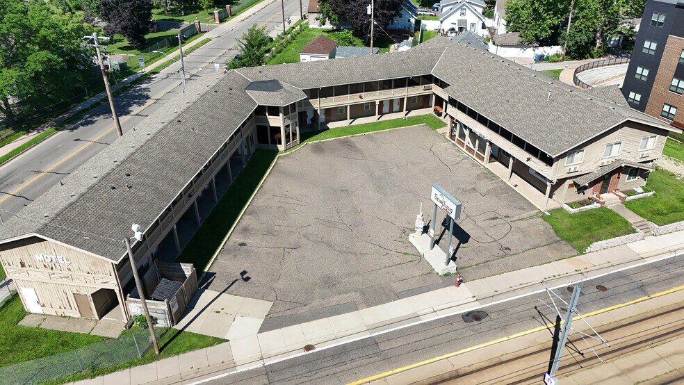 5346 Minnehaha Ave, Minneapolis, MN à vendre - Photo du bâtiment - Image 2 de 18