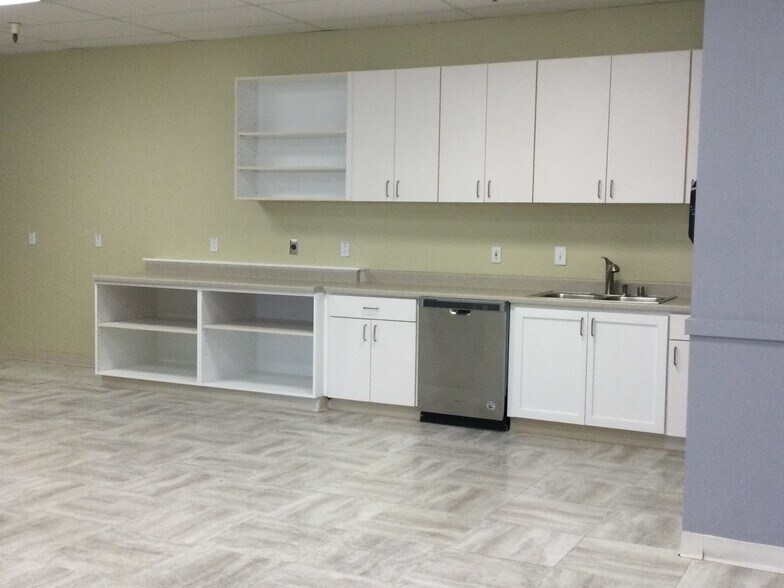 1060 Terra Bella Ave, Mountain View, CA à louer - Photo intérieure - Image 2 de 21