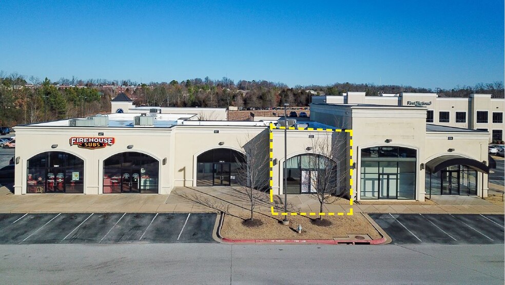 1364 E Augustine Ln, Fayetteville, AR for lease - Building Photo - Image 1 of 4