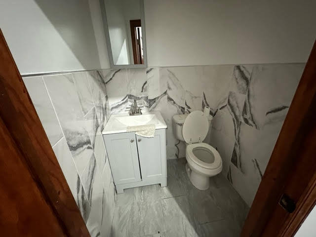 1307 Nostrand Ave, Brooklyn, NY à louer - Photo du bâtiment - Image 3 de 8