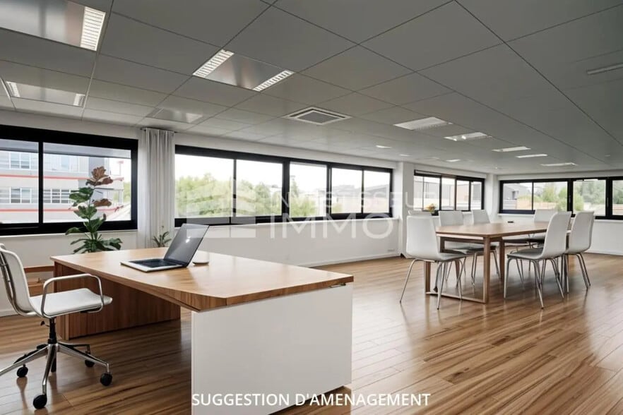 Office in Orly for lease - Building Photo - Image 3 of 6