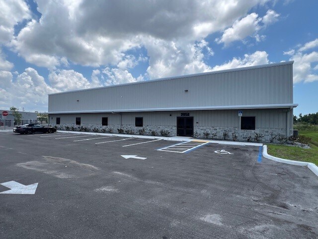 2954 Van Buren St, Fort Myers, FL for lease Building Photo- Image 1 of 7