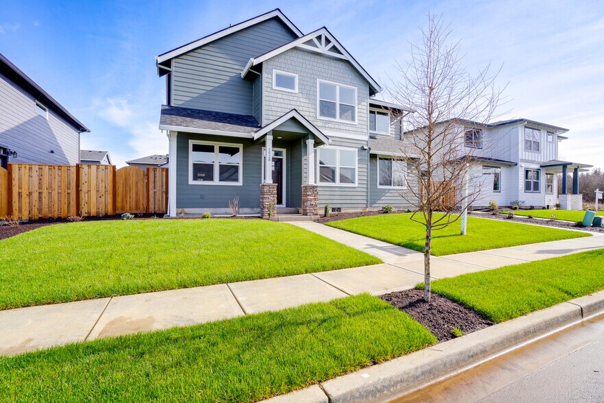 2924 NW 16th St, Battle Ground, WA à vendre - Photo du bâtiment - Image 2 de 12