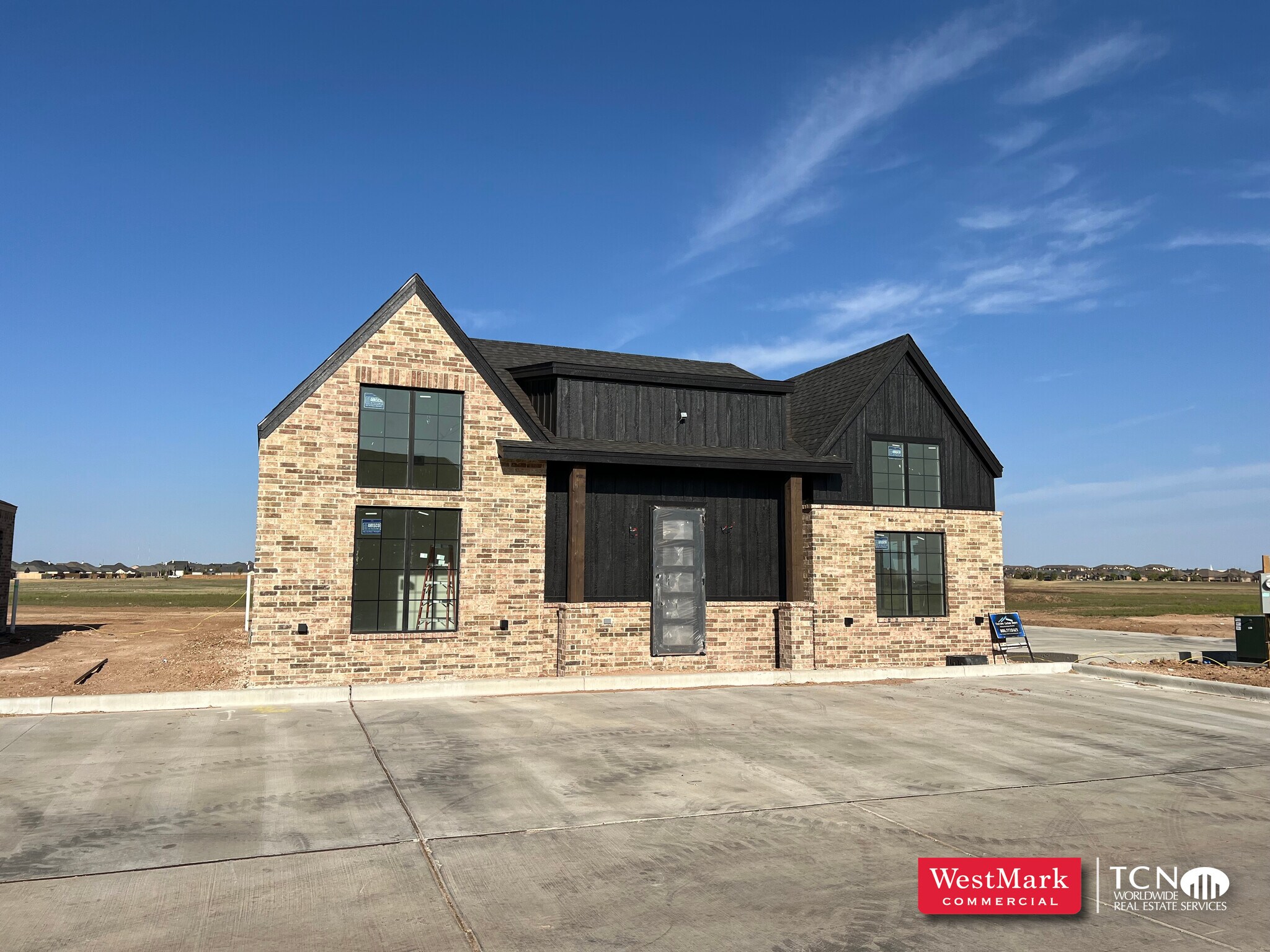 13916 Indiana Ave, Lubbock, TX for lease Primary Photo- Image 1 of 11
