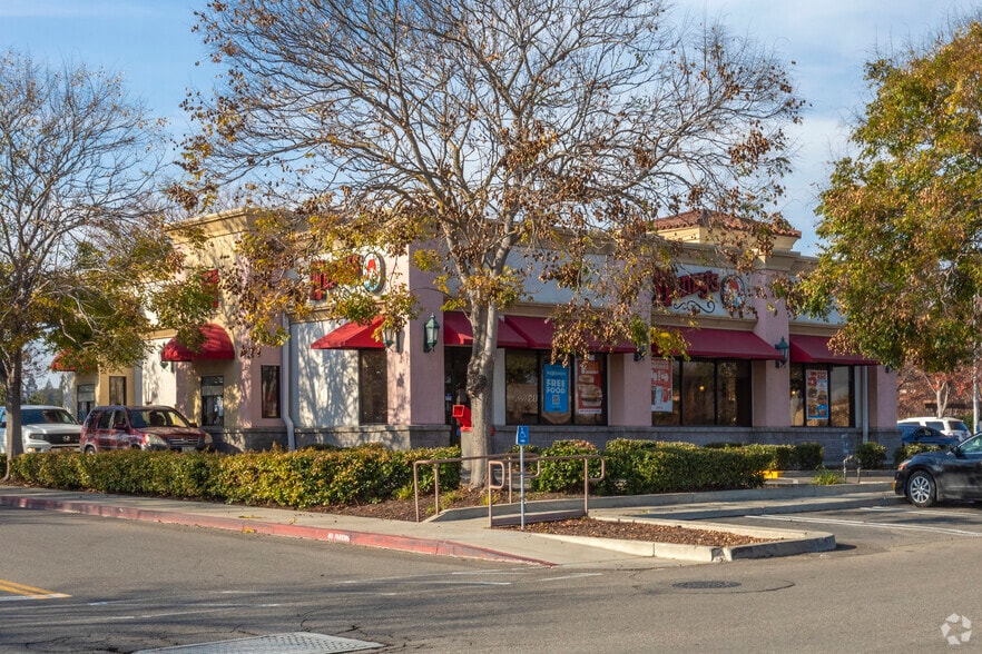 10512 Trinity Pky, Stockton, CA for lease - Building Photo - Image 2 of 11