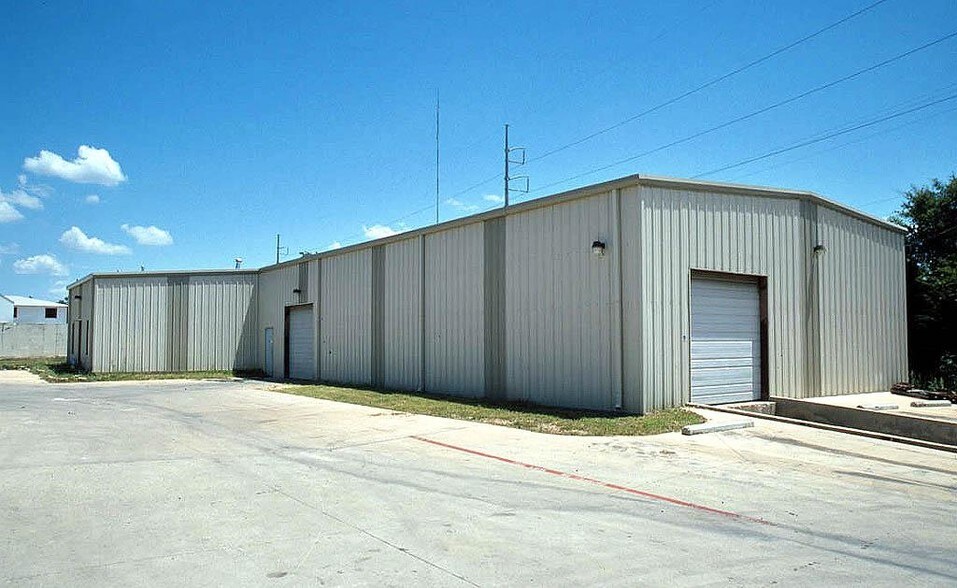 902 Kck Way, Cedar Hill, TX à vendre - Photo du bâtiment - Image 2 de 33