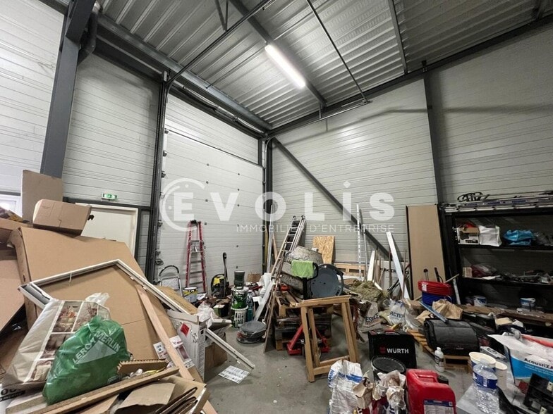 Flex in Bruges for lease - Interior Photo - Image 1 of 5