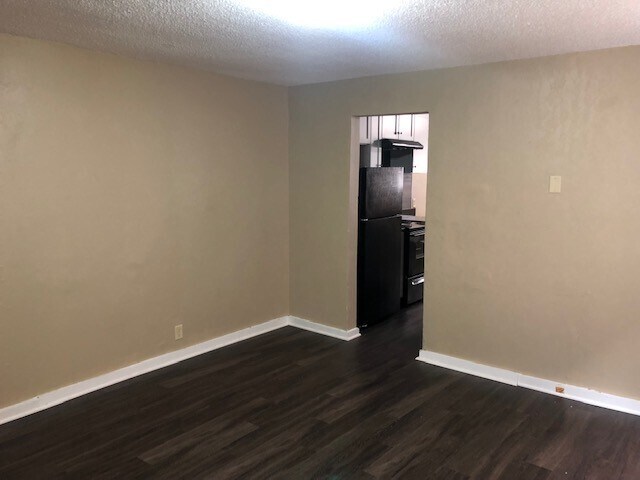 953 Desoto St, Saint Paul, MN à vendre - Photo intérieure - Image 2 de 24