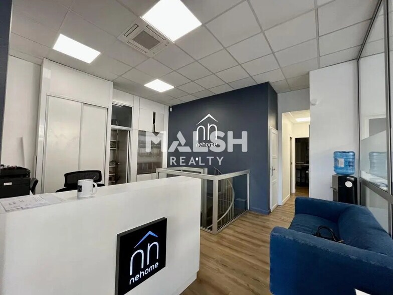 Bureau dans Lyon à louer - Hall d’entrée - Image 3 de 13