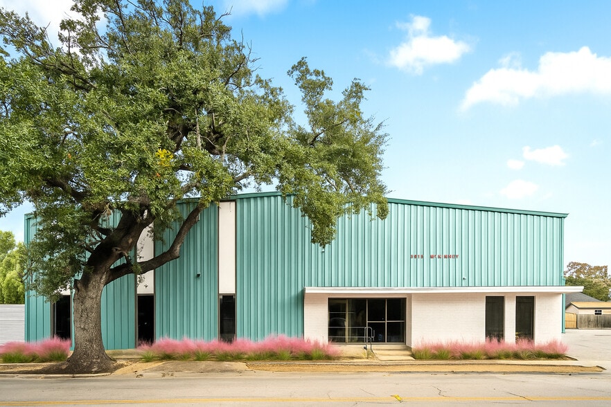 3915 McKinney St, Houston, TX for lease - Building Photo - Image 3 of 14