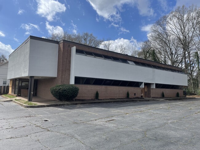 More details for 2981 Church St, East Point, GA - Office for Sale