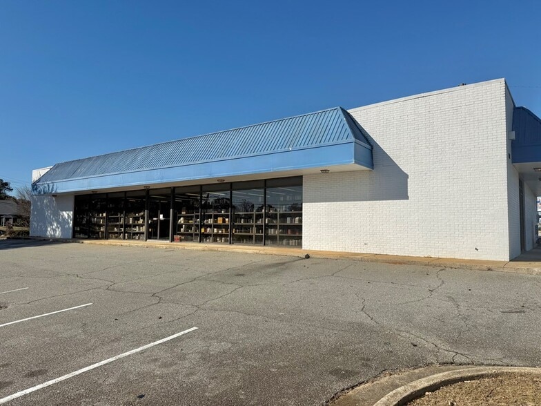 2501 N Slappey Blvd, Albany, GA à louer - Photo du bâtiment - Image 2 de 4