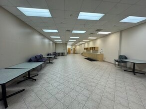 9299 College Pky, Fort Myers, FL for lease Interior Photo- Image 2 of 3
