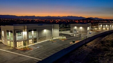 10710-10890 South Rainbow Blvd, Las Vegas, NV à louer Photo intérieure- Image 1 de 5