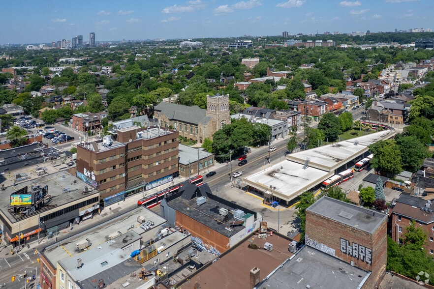 844 Bathurst St, Toronto, ON for lease - Aerial - Image 2 of 2