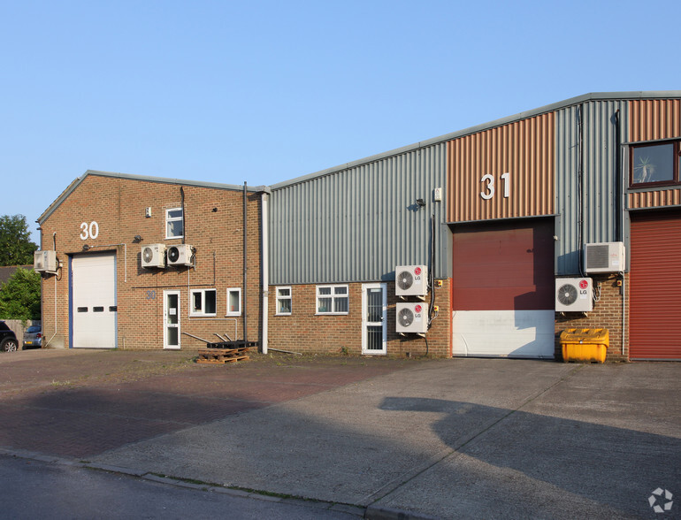 Church Rd, Leatherhead for sale - Building Photo - Image 1 of 1