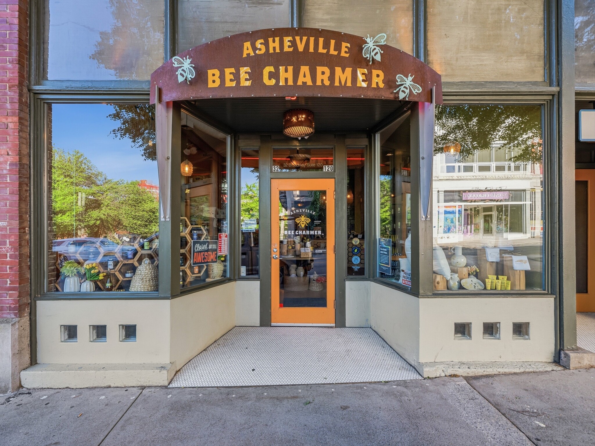 32 Broadway St, Asheville, NC à vendre Photo principale- Image 1 de 46