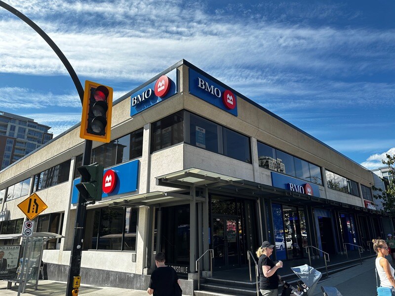 1501-1529 Lonsdale Ave, North Vancouver, BC for lease Building Photo- Image 1 of 2