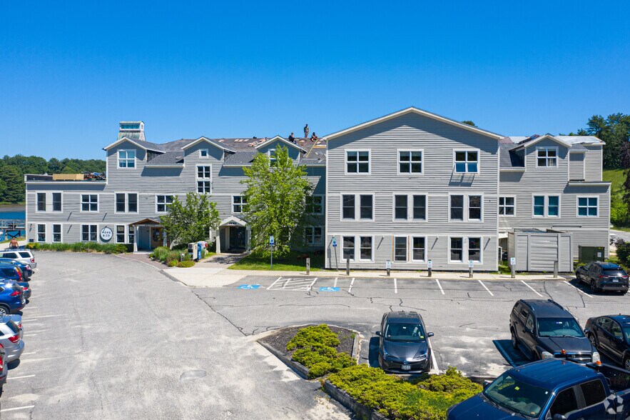 106 Lafayette St, Yarmouth, ME à louer - Photo du bâtiment - Image 3 de 7