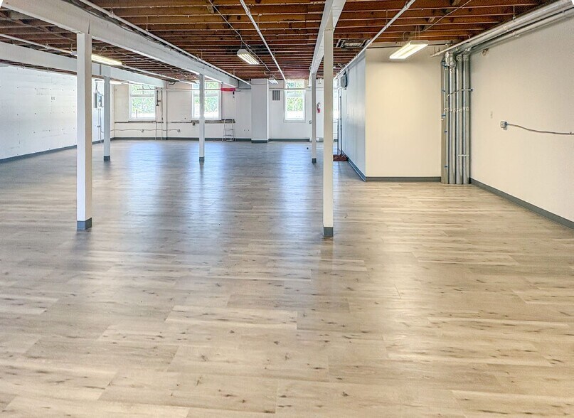 4812-4834 N Interstate Ave, Portland, OR à louer - Photo du bâtiment - Image 3 de 3