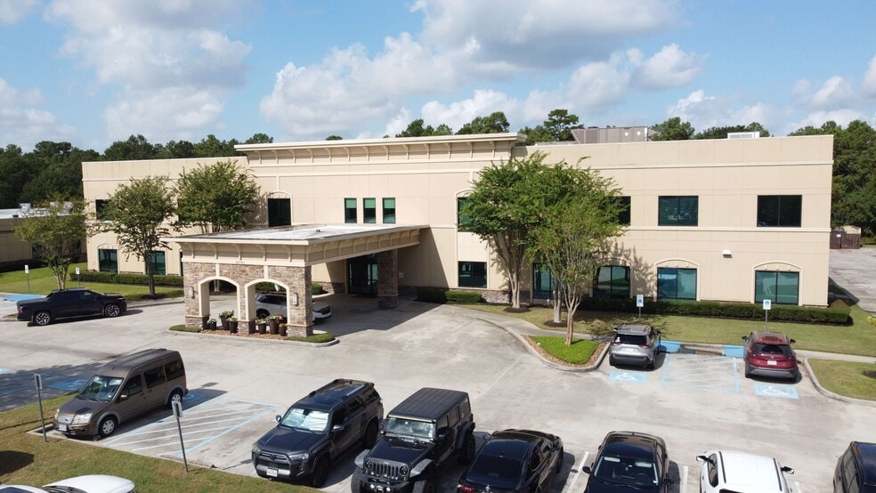 22751 Professional Dr, Kingwood, TX for lease - Building Photo - Image 2 of 12