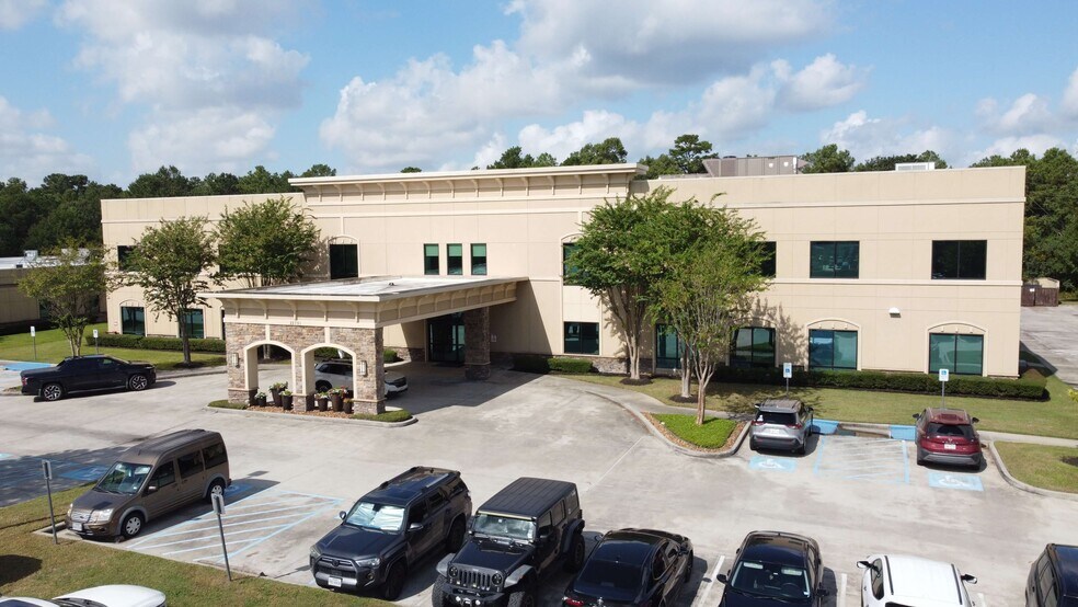 22751 Professional Dr, Kingwood, TX à louer - Photo du bâtiment - Image 2 de 12