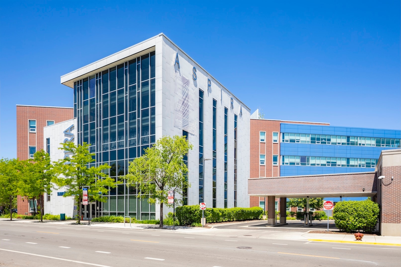 2989 N Milwaukee Ave, Chicago, IL for sale Building Photo- Image 1 of 25