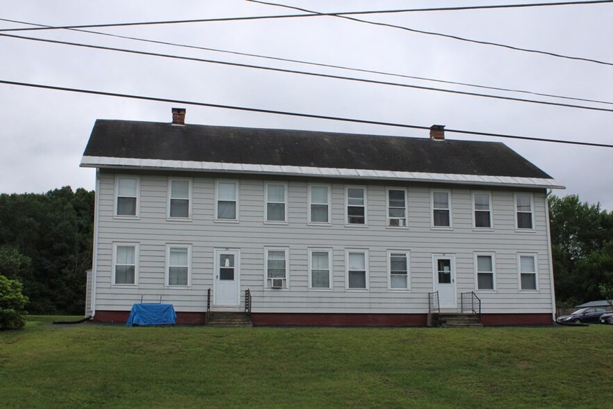 18 Turnpike Rd, Turners Falls, MA à vendre - Photo du bâtiment - Image 1 de 1