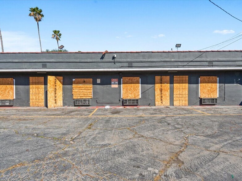10914 S Figueroa St, Los Angeles, CA à vendre - Photo du bâtiment - Image 3 de 21