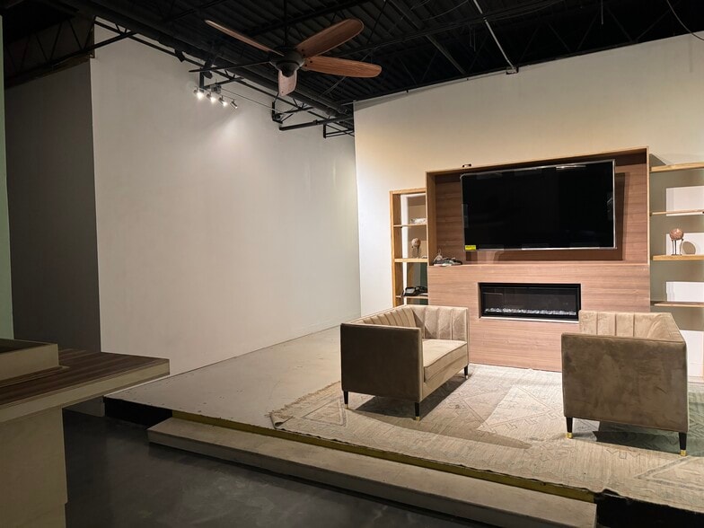 2626 Lithonia Industrial Blvd, Lithonia, GA for sale - Building Photo - Image 3 of 10