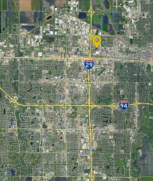 3453 7th Ave N, Fargo, ND à louer - Photo du bâtiment - Image 3 de 5