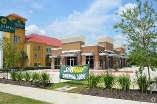 Plus de détails pour 5780 Walden Rd, Beaumont, TX - Commerce de détail à louer