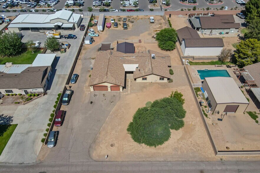 3252 S 147th Pl, Gilbert, AZ à vendre - Photo du bâtiment - Image 2 de 9