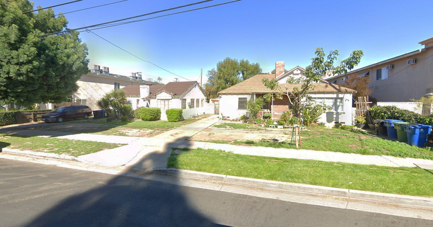 15947-15961 Victory Blvd, Van Nuys, CA for sale Primary Photo- Image 1 of 3