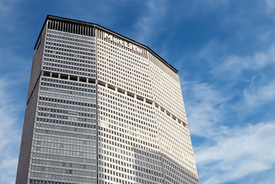 200 Park Ave, New York, NY à louer - Photo du bâtiment - Image 3 de 14