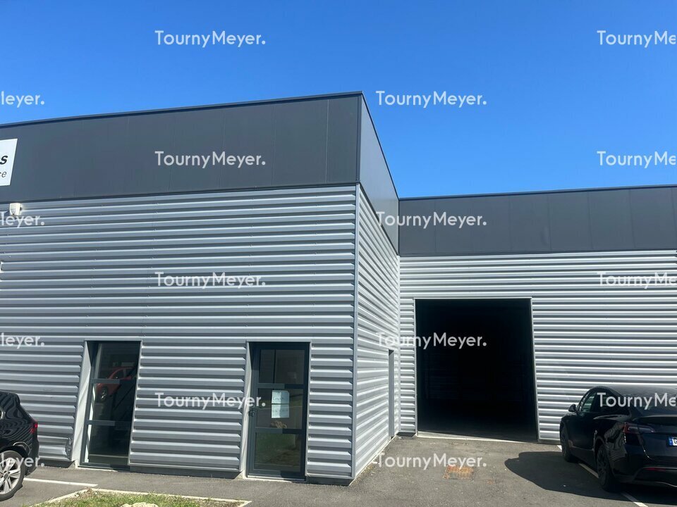 Flex in Villenave-d'Ornon for sale Building Photo- Image 1 of 6