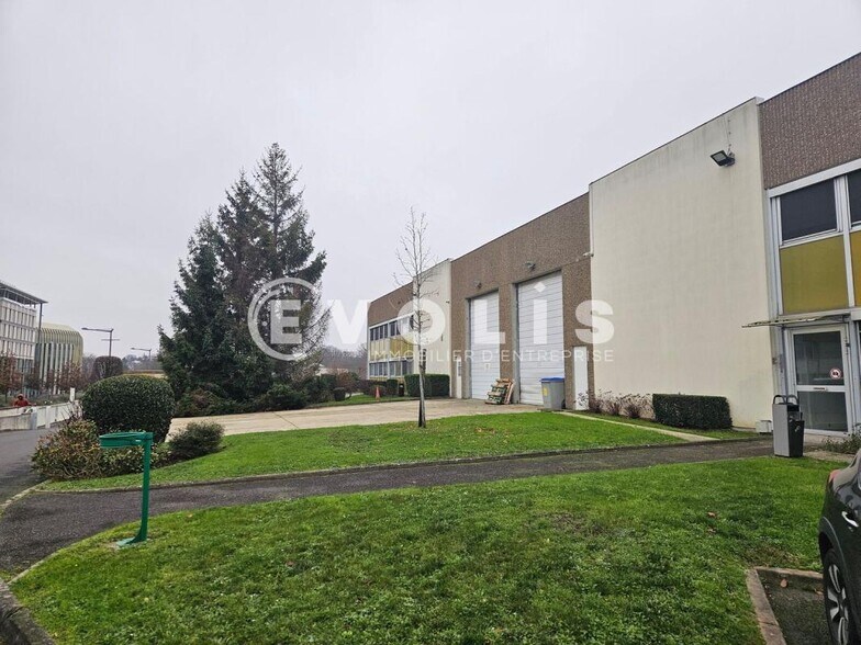 Flex in Massy for lease - Building Photo - Image 1 of 23