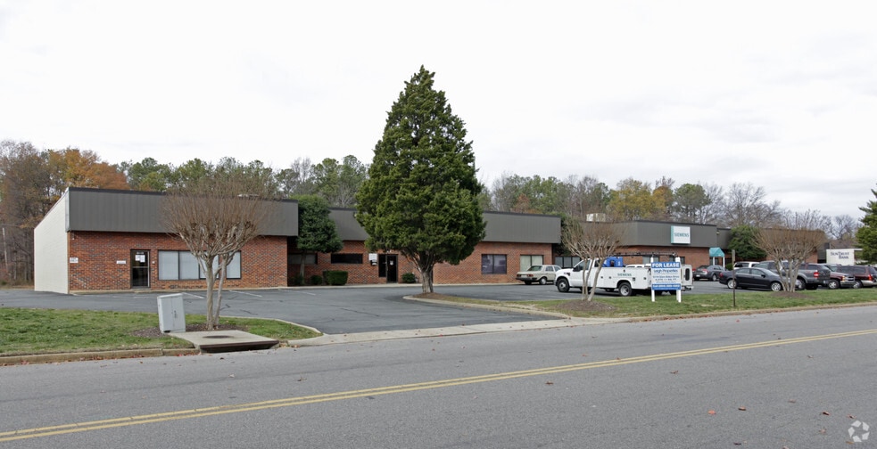 5102-5114 Glen Alden Dr, Richmond, VA for lease - Primary Photo - Image 1 of 8