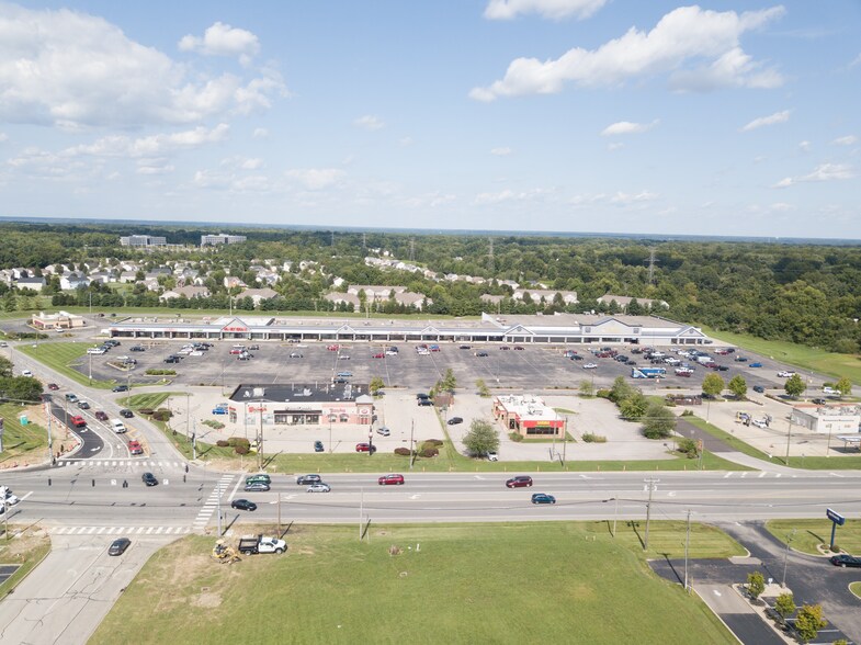 1200-1260 Ohio Pike, Amelia, OH à louer - Photo du bâtiment - Image 2 de 7