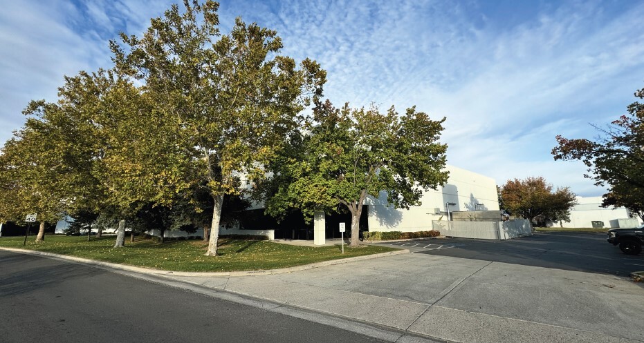 3284 W 2100 S, Salt Lake City, UT for lease Building Photo- Image 1 of 4