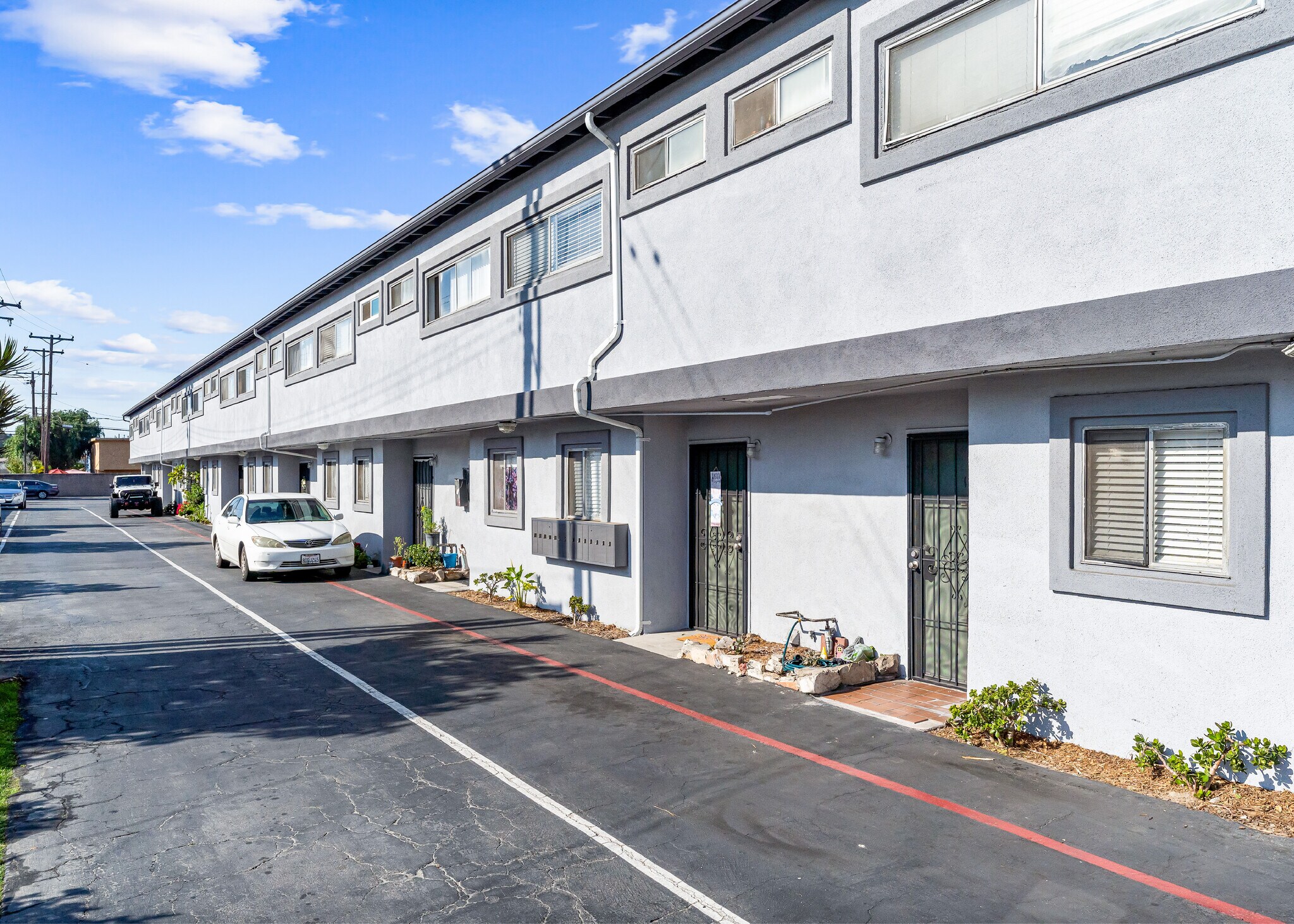 12128 Imperial Hwy, Norwalk, CA à vendre Photo du bâtiment- Image 1 de 1